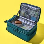 着脱可能なストラップを使い、フタの傾きを保持