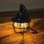電球色