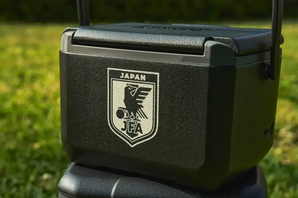 第3位 【コールマンが熱中症対策の最適解】今しか買えない日本代表限定モデルも！クールすぎるギア「ジェットブラック」を解説
