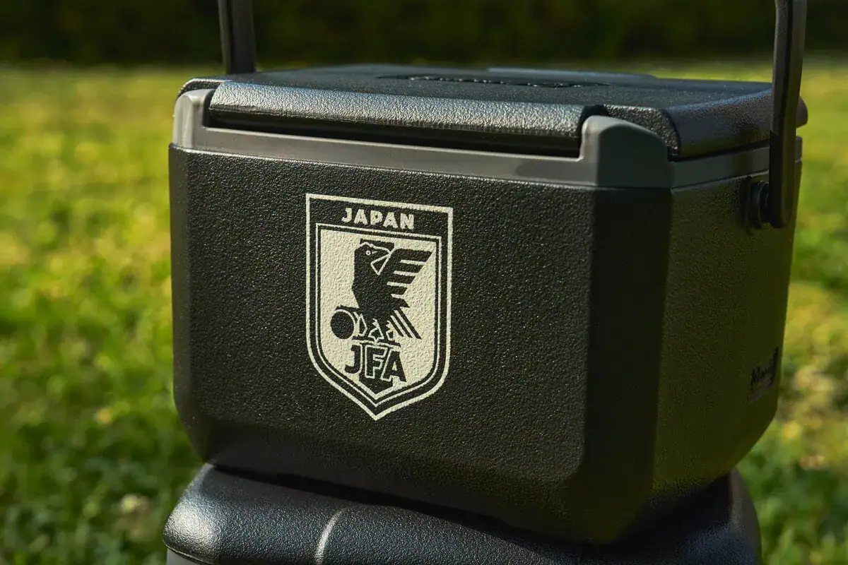 第3位 【コールマンが熱中症対策の最適解】今しか買えない日本代表限定モデルも!クールすぎるギア「ジェットブラック」を解説