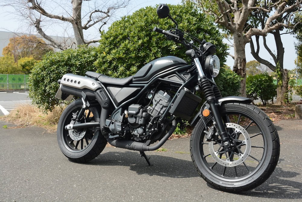 今回のプチツーリングに使用したホンダのスクランブラースタイルのロードスポーツモデル「CL250 E-Clutch」。