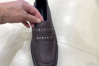 【優等生の顔をした最強ロック】上品レザー×スタッズのギャップに惚れる！コーデの主役を奪う「コンバースの万能ローファー」をエディターが試し履き