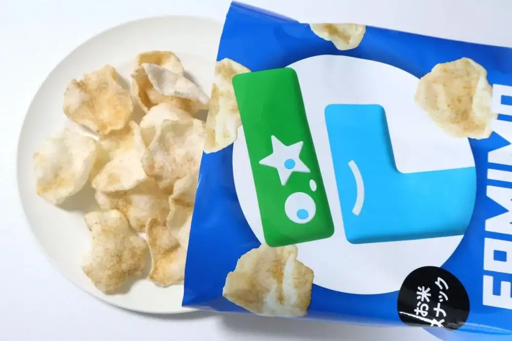第2位 【謎のファミマ味が話題】新作ファミチキ＆スナック菓子を実食レポ！公式が隠す3つ目の味を暴いてみた