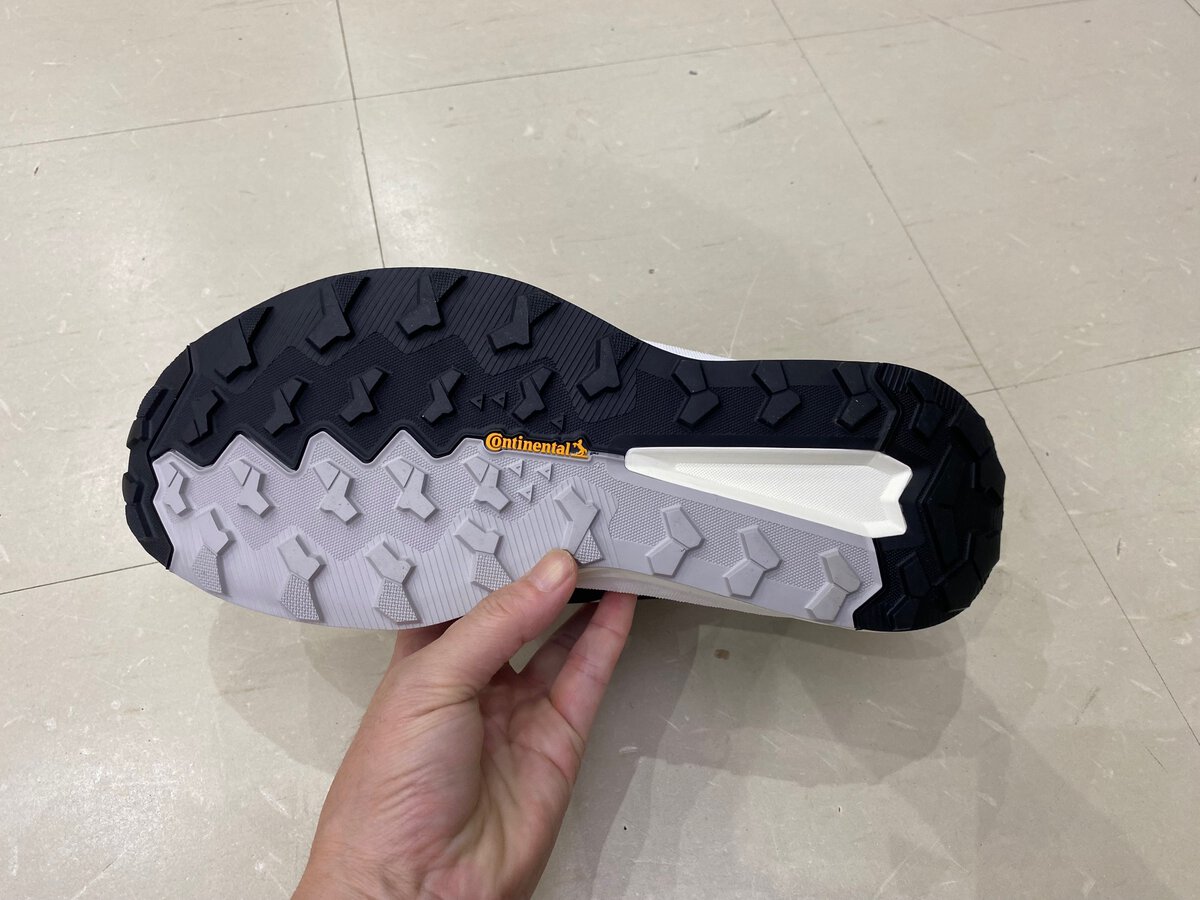 adidas TERREX FREEHIKER 3 LOW GTX "GORE-TEX" CLOUD