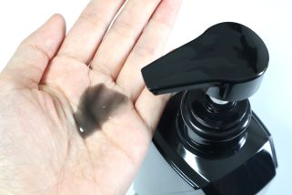 【絶望的】加齢臭はどうしようもない!? ロート製薬に聞いた「泡でゴシゴシ洗い」が逆効果な理由と最強のニオイ対策