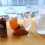 よなよなエールと水を同量注ぐ