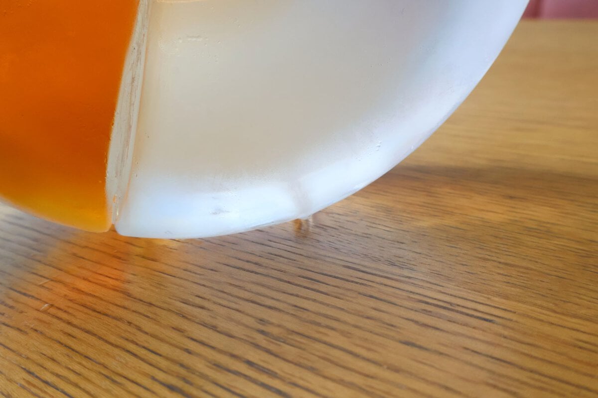 ある程度の角度で止まるようにストッパーはついている