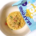 作り方は、麺とスープをお椀に入れてお湯を注ぐだけ