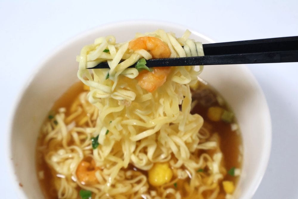 香りも味も「カップヌードル」