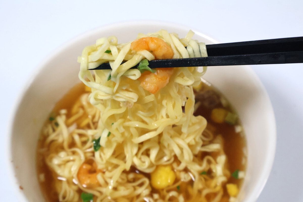 香りも味も「カップヌードル」
