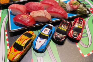 【GRスープラが“〆さば”に!?】スシロー×トヨタGR初コラボをガチ体験レビュー！限定14万台のミニカー＆体験型演出に大人も子供も大興奮間違いなし