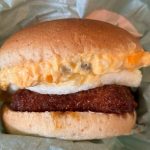 今年の新本命「とろ～り月見和風カツバーガーこぼれタルタル」