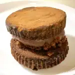 第1位 【セブン新作スイーツ】実食ランキングBEST3！優勝はもちもちの塩バニラクレープ、濃厚チョコもレベル高すぎ