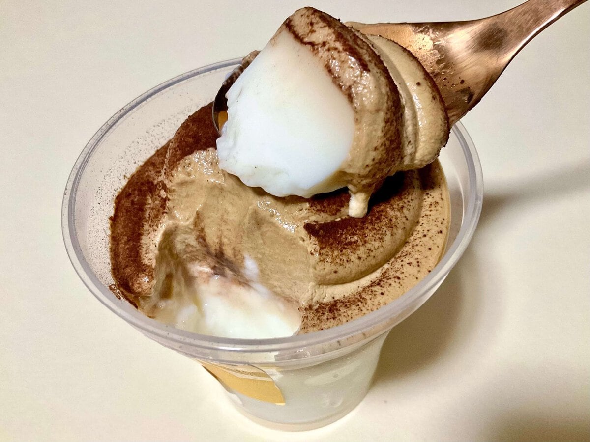 セブン-イレブン、ダルゴナコーヒー＆とろけるミルクプリン