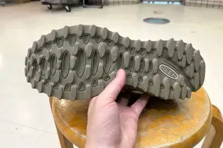 KEEN×NY発ブランド「一目惚れ級」の最強ジャスパー、液体感覚の次世代エアマックス…ほか【スニーカーの人気記事ランキングベスト3】（2026年7月版）