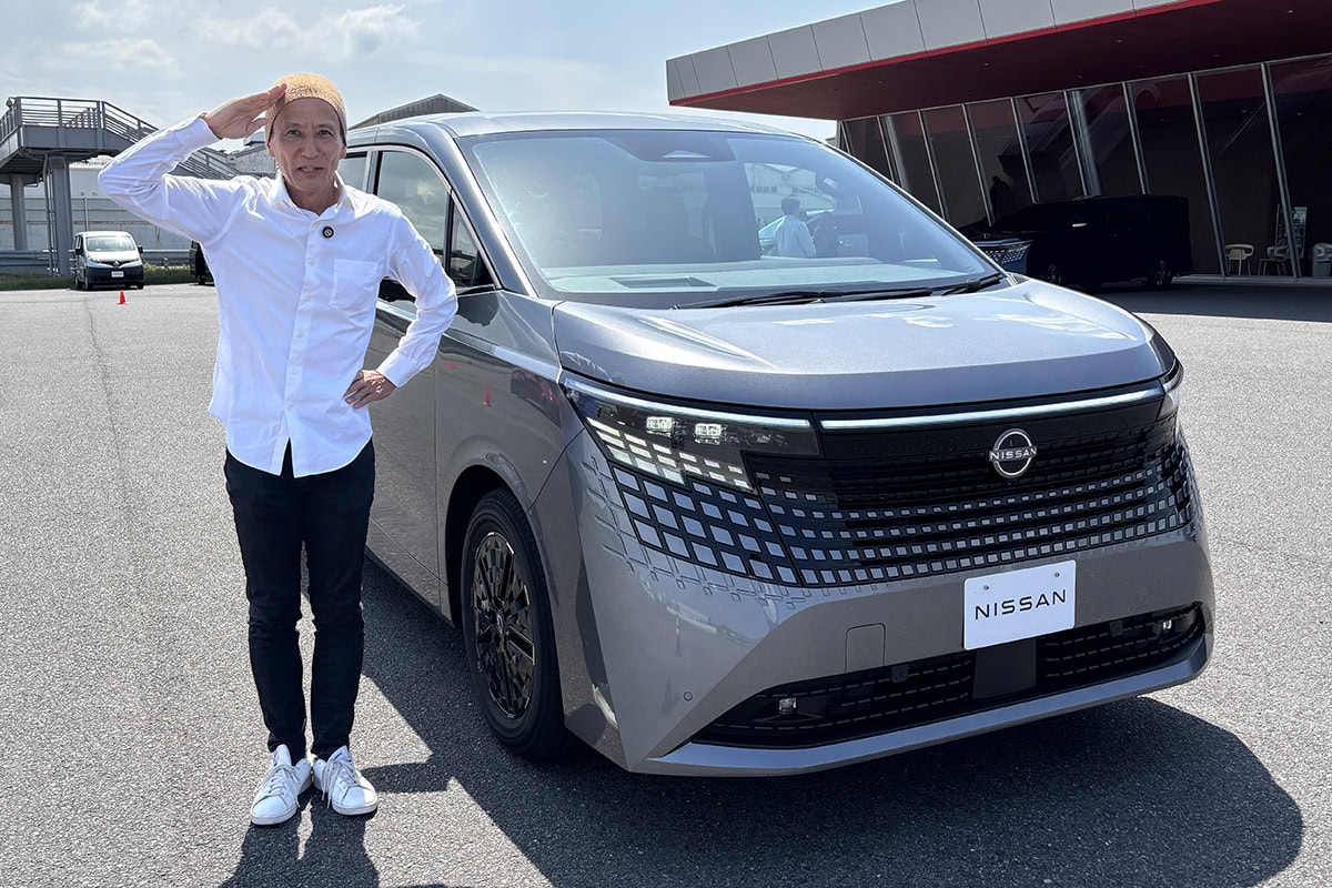 小沢コージ。愛情あふれる独自の視点でクルマを語るバラエティ自動車ジャーナリスト