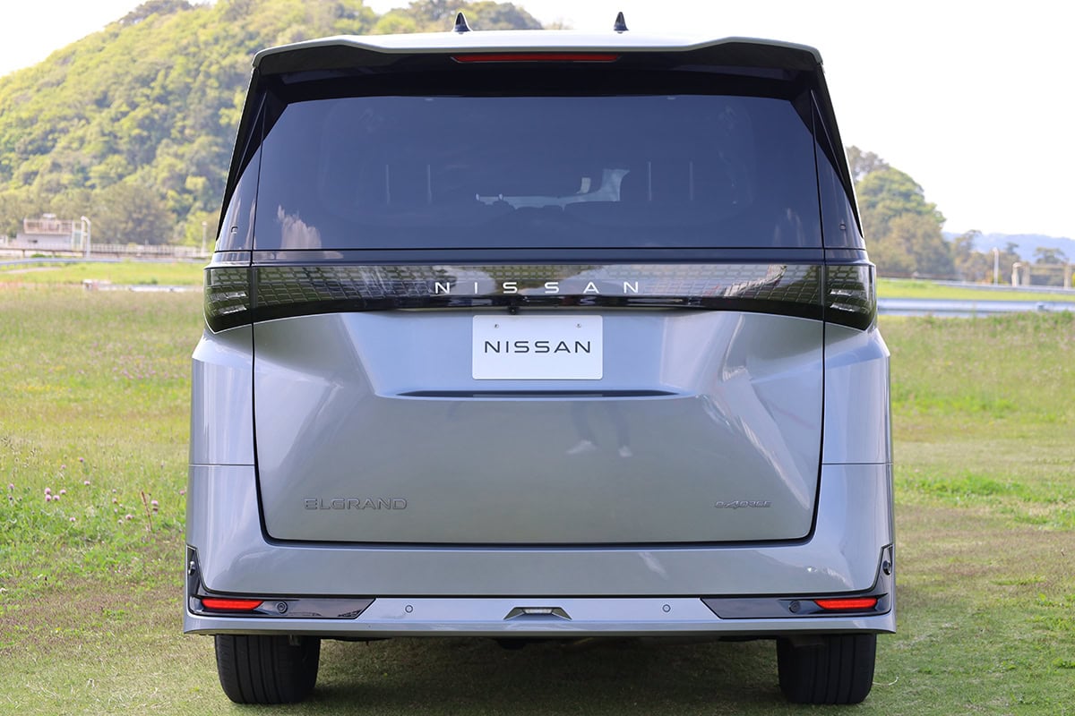 新型のボディサイズは4,995×1,895×1,965mm