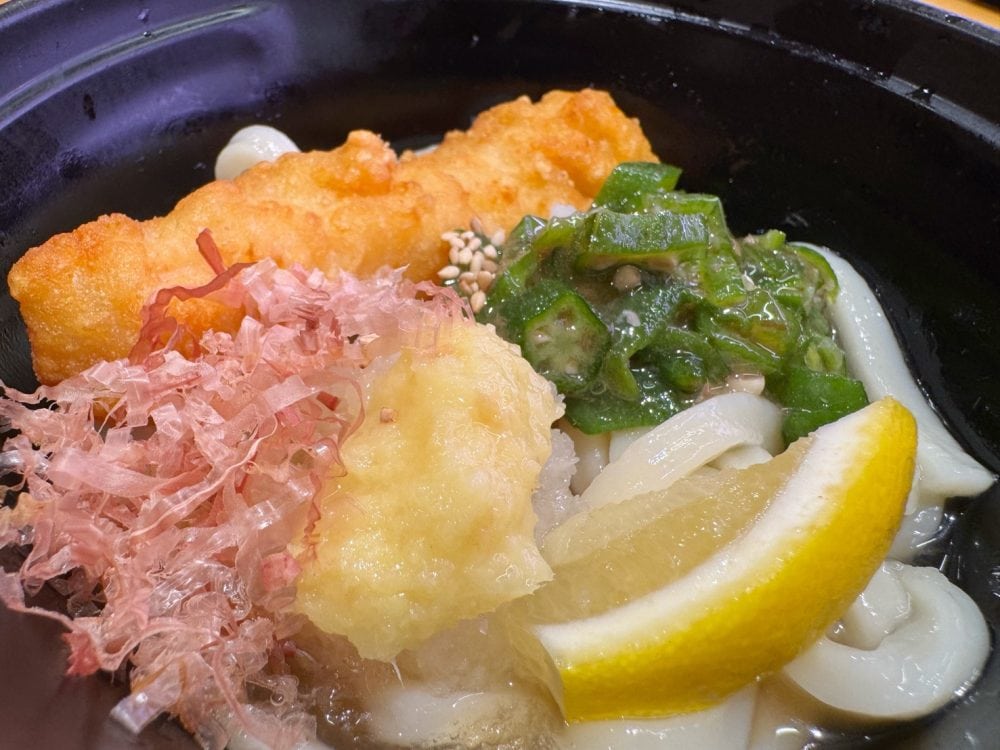 食べ応えはありながらもつるっといける夏らしくさわやかな具材たち