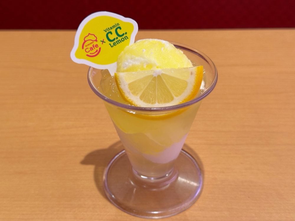 おいしーレモンの甘酸っぱパフェ