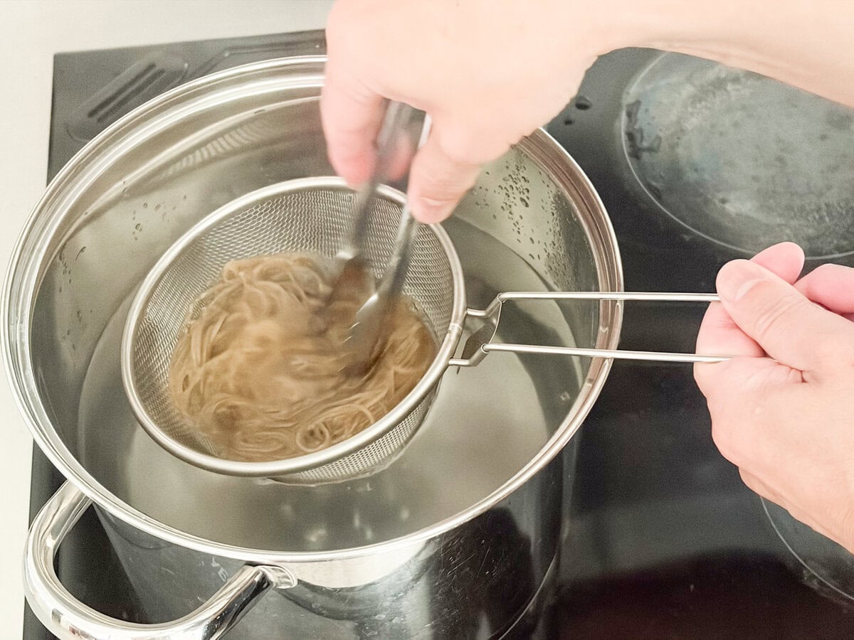 「冷麺」は茹で時間が50秒と超短いのが特徴。そうめんの比ではありません