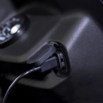 キーシリンダー横に配された急速充電に対応するUSB Type-C端子対応充電ソケット