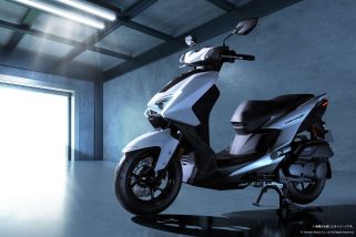 【ヤマハの大本命原付二種】攻めたデザイン、軽快な走りが半端ない！新型「CYGNUS X」登場＆限定800台のR1Mカラーも