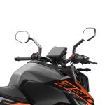 ライダーが欲しい情報が一目で確認できる、5インチのボンディングガラスTFTダッシュボード