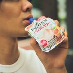 パウチ＆リキャップで持ち運びできる！