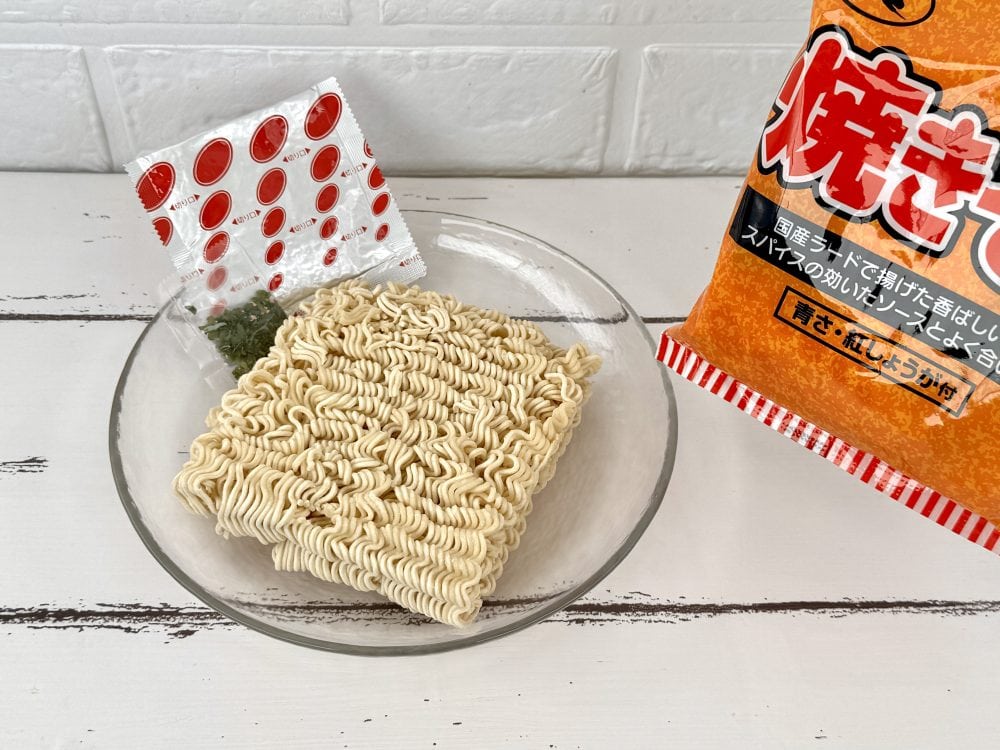 福岡県 栗木商店 くりきの焼きそば／この焼きそば最大の武器が、日本で唯一という「国産ラード100％」で揚げた麺