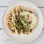 福岡県 栗木商店 くりきの焼きそば／目玉焼き＋天かすをトッピング