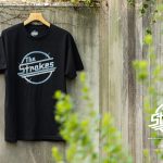 【ロックファン必見】ザ・ストロークスとSaturdays NYCがコラボ、Tシャツ&キャップを発売