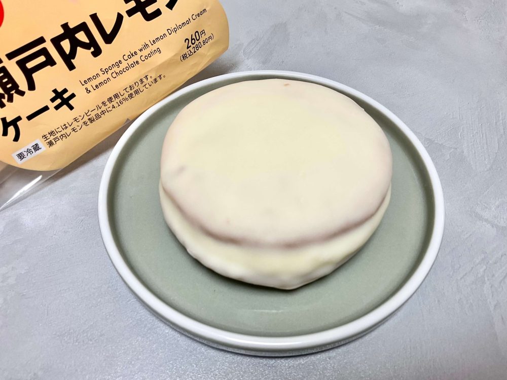 まわりのコーティングチョコもおいしいし、惜しみなくかかっている感じも贅沢