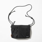 エッジリンク「ウメリンク 横型サコッシュ（No.60602）」￥4,290／H25×W16×D9㎝／2ℓ