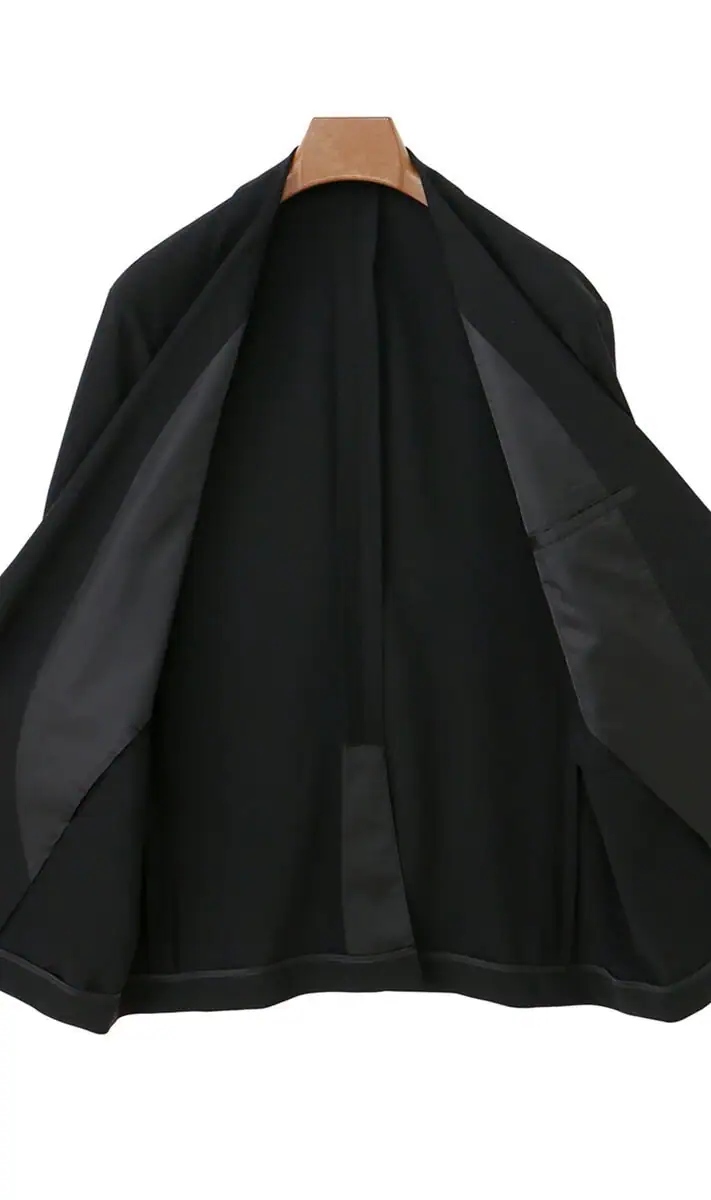 【第2位】6万着超えの大ヒット!洋服の青山「12,980円スーツ」の実力