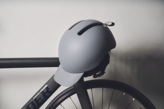 【無印良品】話題沸騰！4,990円「風が抜ける自転車ヘルメット」の実力に驚いた／No.1モノ雑誌編集長のお墨付き『コレ買いです』Vol.177
