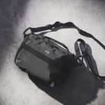 シー（CIE）の「グリッドゼロ ミニショルダーバッグ（GRID0 MINI SHOULDER BAG）」をピックアップ