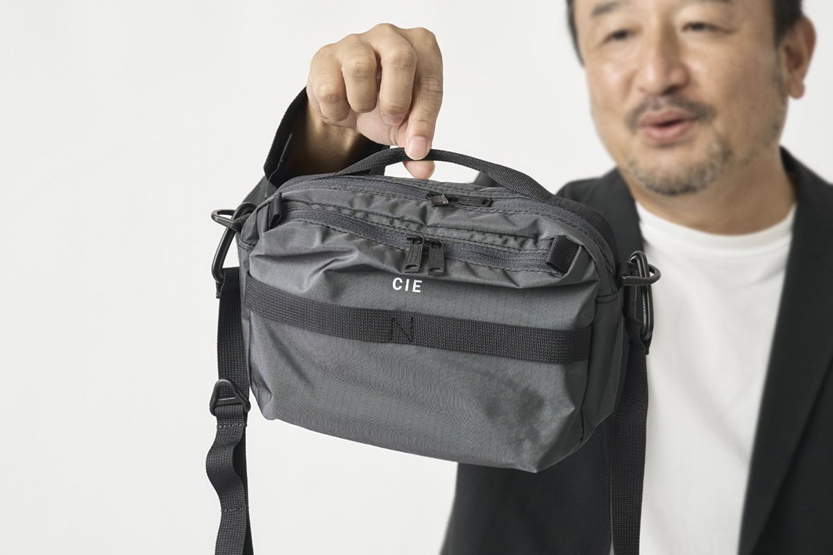 シー グリッドゼロ ミニショルダーバッグ ¥8,800(税込)
