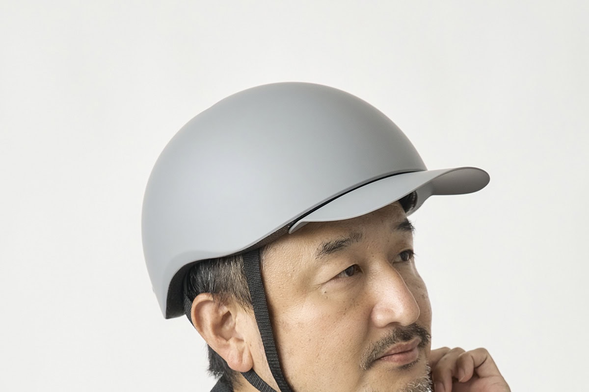 無印良品 風が抜ける 自転車ヘルメット グレー ¥4,990(税込)