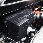 前後の大トルクモーターが力強く、素早い加速を実現。燃費も16.8km/Lという好数値