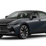 クロスオーバーとスポーツで第5世代となるハイブリッドシステムを導入。写真はクロスオーバーRS