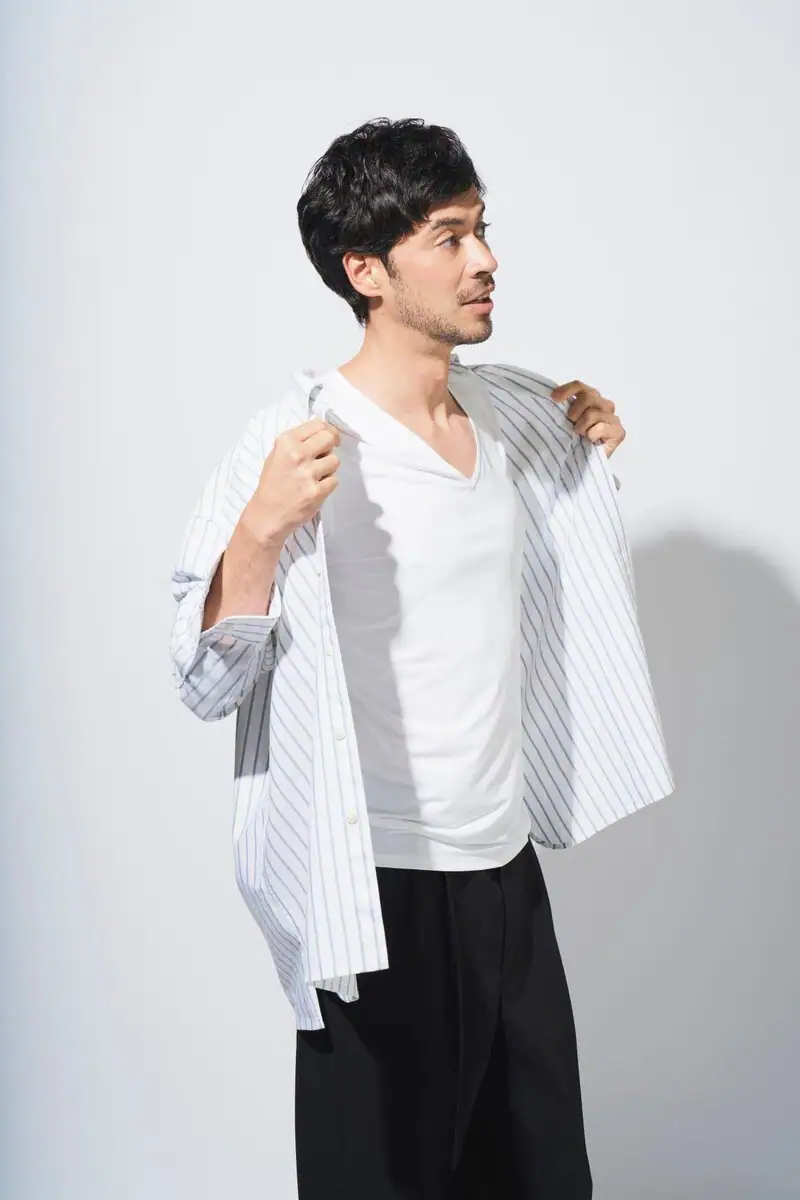 第3位:【ユニクロ&グンゼ】秋の重ね着にも!消臭・汗ジミを防ぐ定番インナー