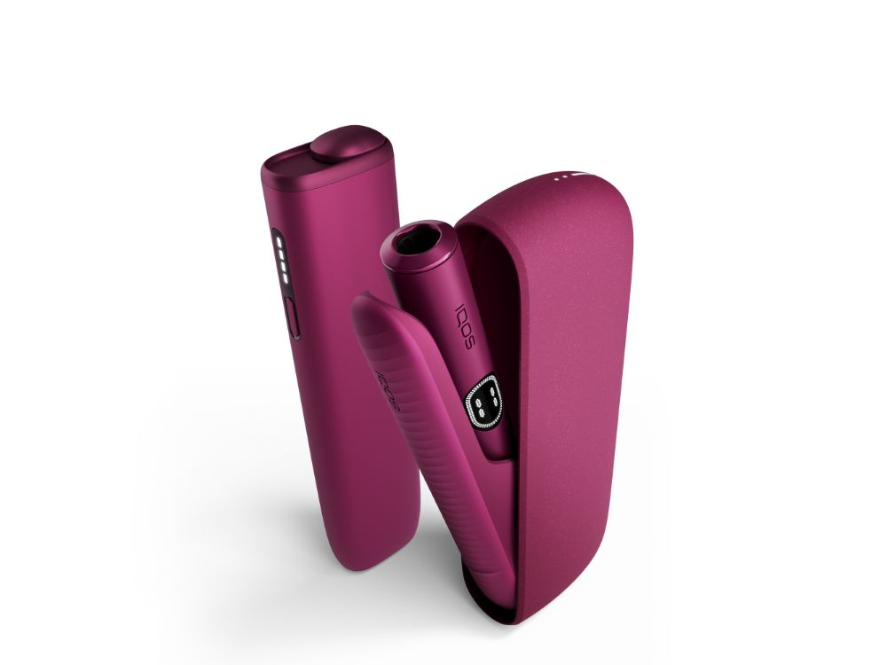 【大人が選ぶべき深紅のアイコス】IQOS ILUMA iの新色「ボールドルビー」がレギュラーカラーに仲間入り！最新2モデルのラインナップ