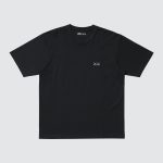UT「KAWS UNIVERSE Tシャツ（MEN'S）」￥1,990