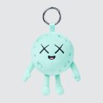 UT「KAWS UNIVERSE チャーム」￥1,990