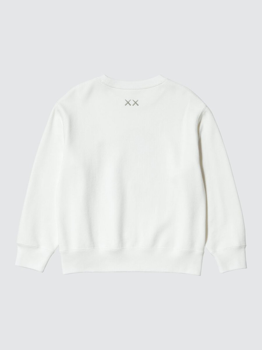 UT「KAWS UNIVERSE スウェットシャツ（KIDS）」￥1,990