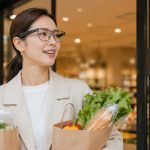 検索やリアルタイム翻訳はもちろん、レンズ越しに見えている景色についても、その場でAIと共有