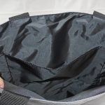 メイン収納には大きいサブポケットが搭載