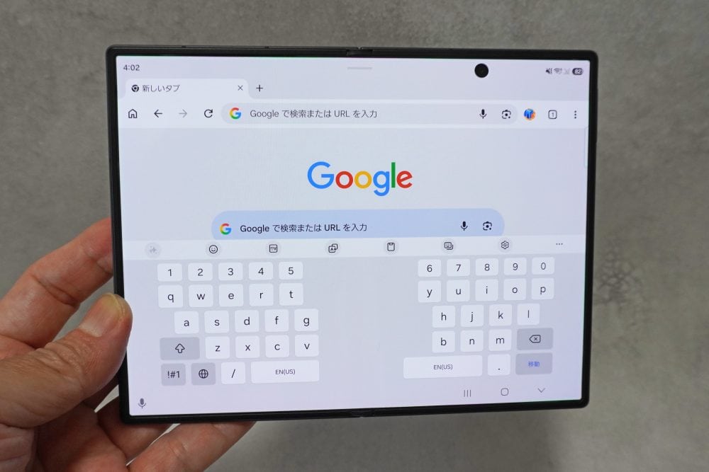 キーボードは左右分割ですが、カスタマイズもできます。