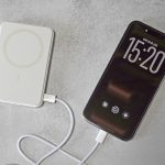 USB-Cでスマホに給電中