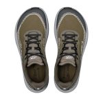 軽量防水メンブレン「GORE-TEX® Invisible Fit」をアッパーに採用